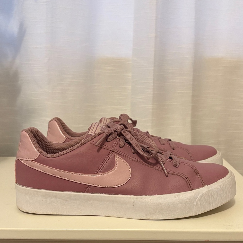 Nike Women’s Plum Dust Court Royale AC Casual Sneakers